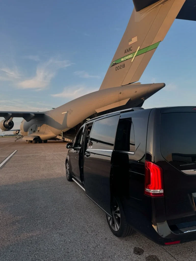 Private Airport Transfer in Rotterdam with professional driver